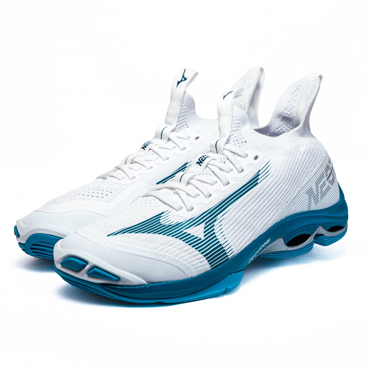 MIZUNO WAVE LIGHTNING NEO